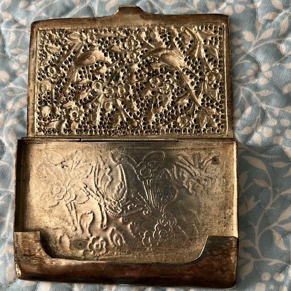 Vintage Silver Floral Silver Business Card Holder Birds Flowers Floral Detailed - Picture 3 of 6